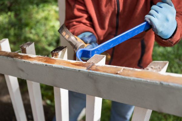 Cost of Deck Railing Replacement in Lenoir City