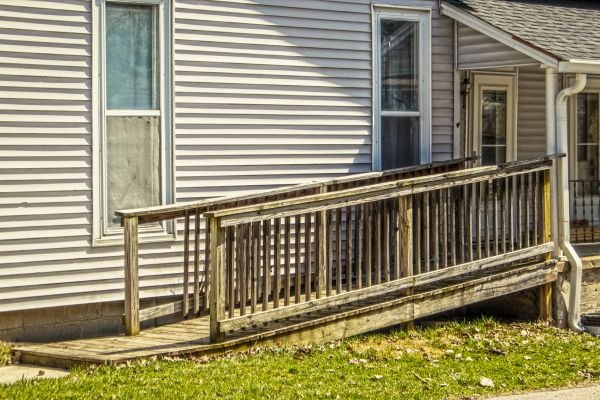 Cost of Porch Ramp Construction in Lenoir City